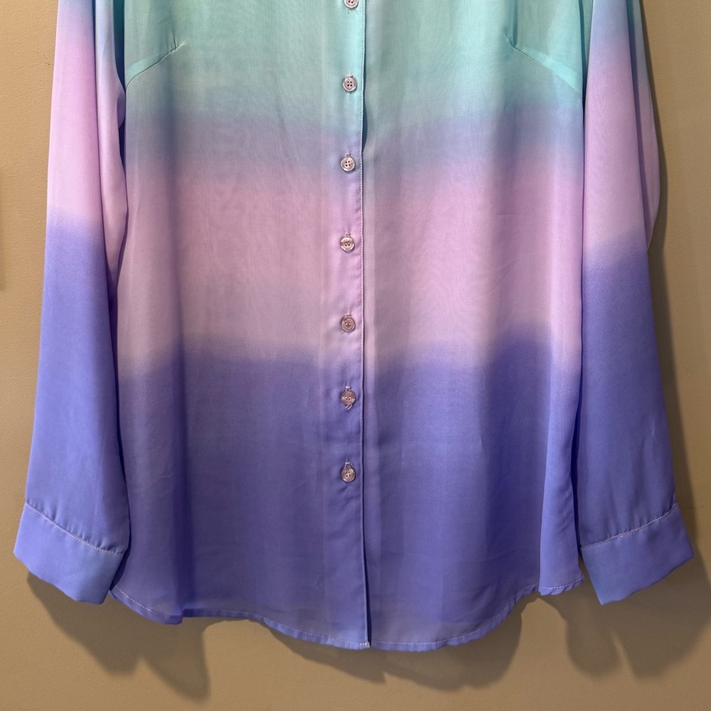 LEL Gradient Pastel Button-Up Shirt - Picture 11 of 16